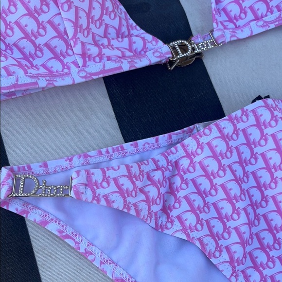 Pink Patterned Bikini Set - Picture 3 of 11